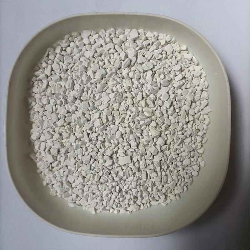 Cryolite สินค้าสังเคราะห์เม็ดที่มีจุดละลาย 1025 °C สําหรับตัวแทนการชําระ
