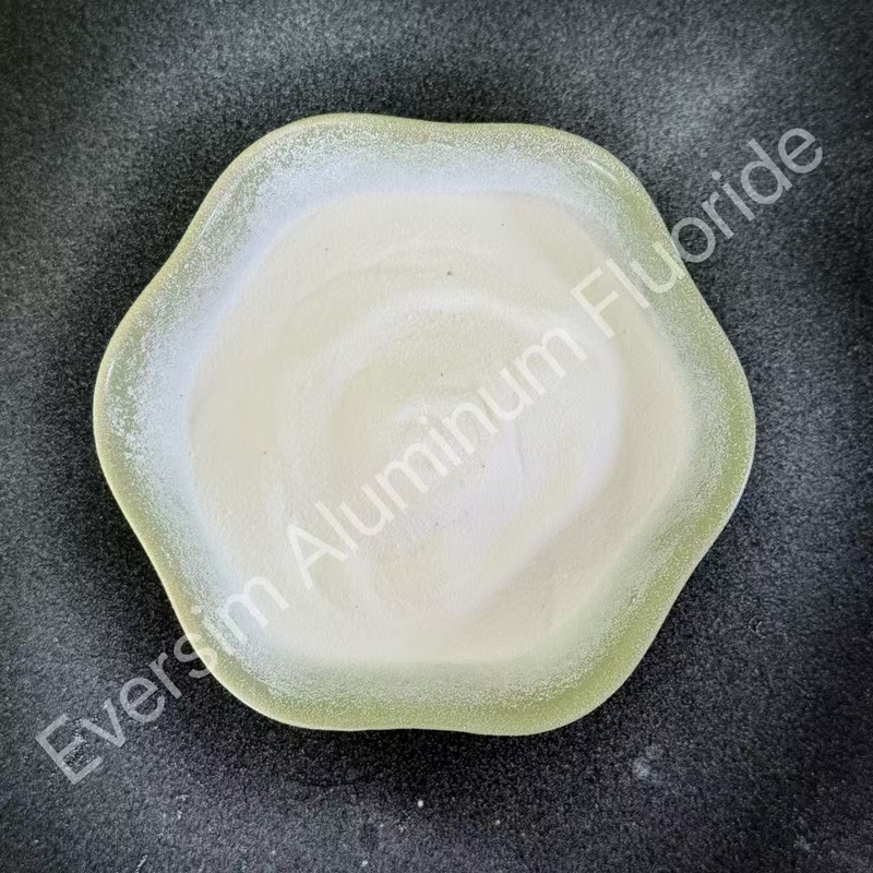ความบริสุทธิ์สูง CAS7784-18-1 ทรายสีขาว AlF3 อลูมิเนียมฟลอรไดร์ประเภทอุตสาหกรรม