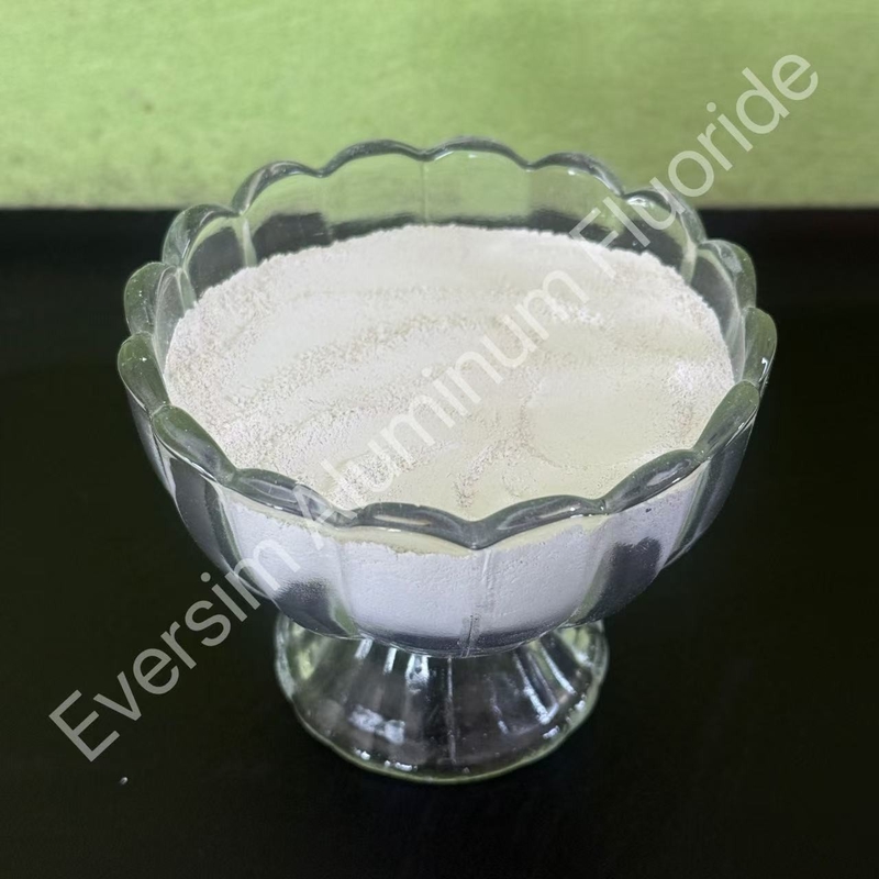 CAS7784-18-1 ความบริสุทธิ์สูง ขาวผง AlF3 คริสตัลอะลูมิเนียมฟลอรไดสําหรับการผลิตสารบด